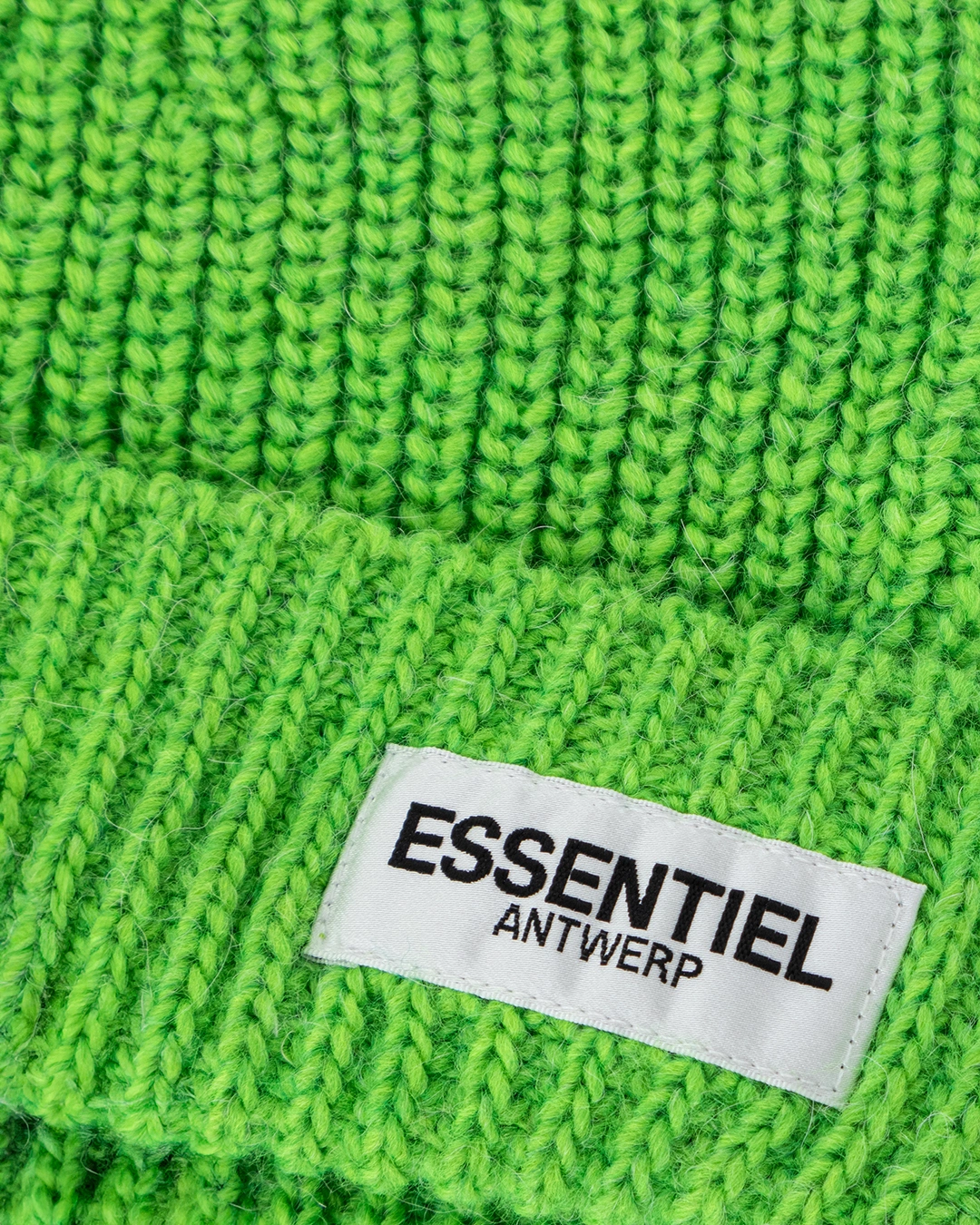 Essentiel шапка — вид 3