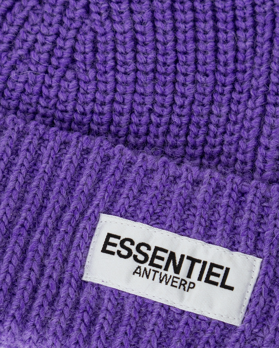 Essentiel шапка — вид 3
