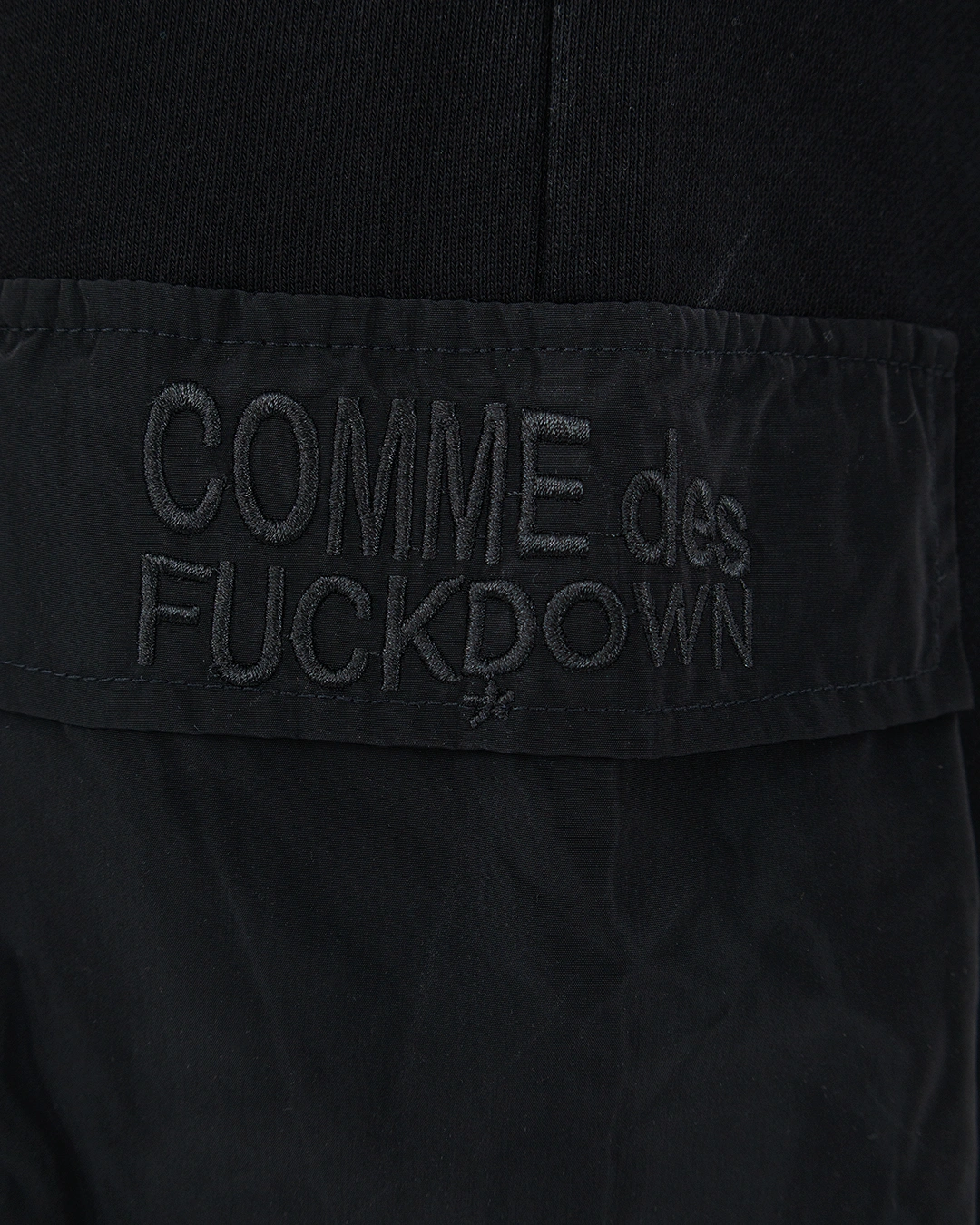 COMME des FUCKDOWN брюки — вид 5