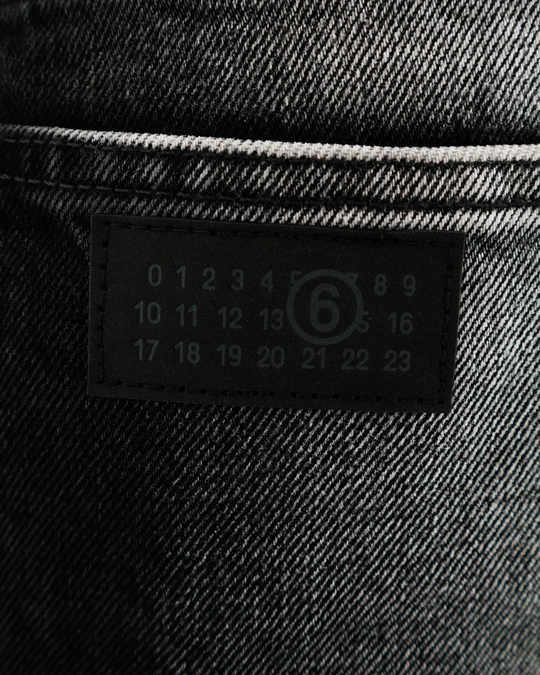 MM6 Maison Margiela джинсы — вид 5